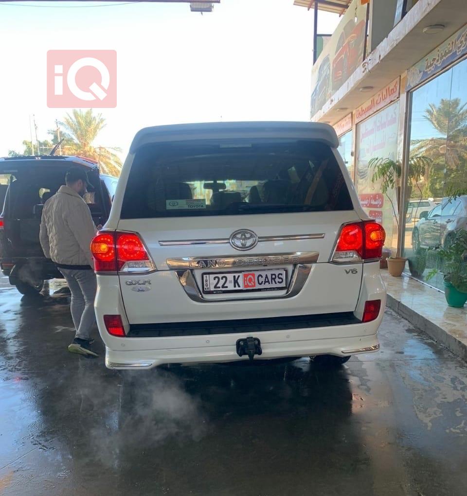 تويوتا لاندكروزر